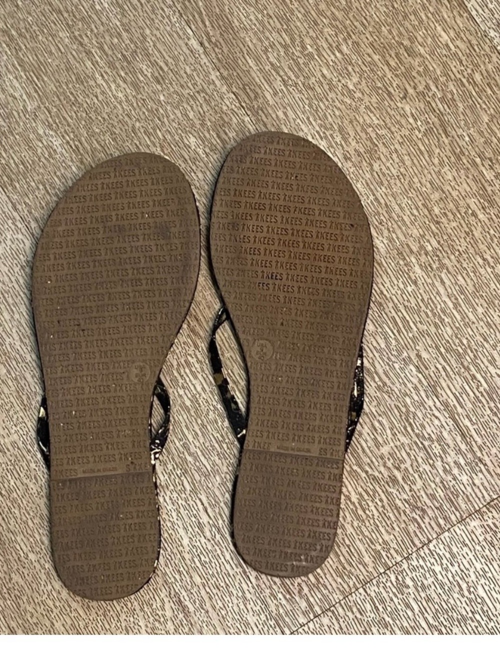 Tkees sandals. Worn just a handful of times - Picture 3 of 4